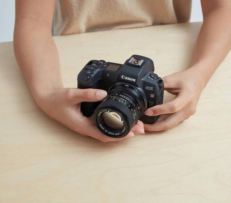 Canon FD Lens Mount to Canon RF Camera Mount