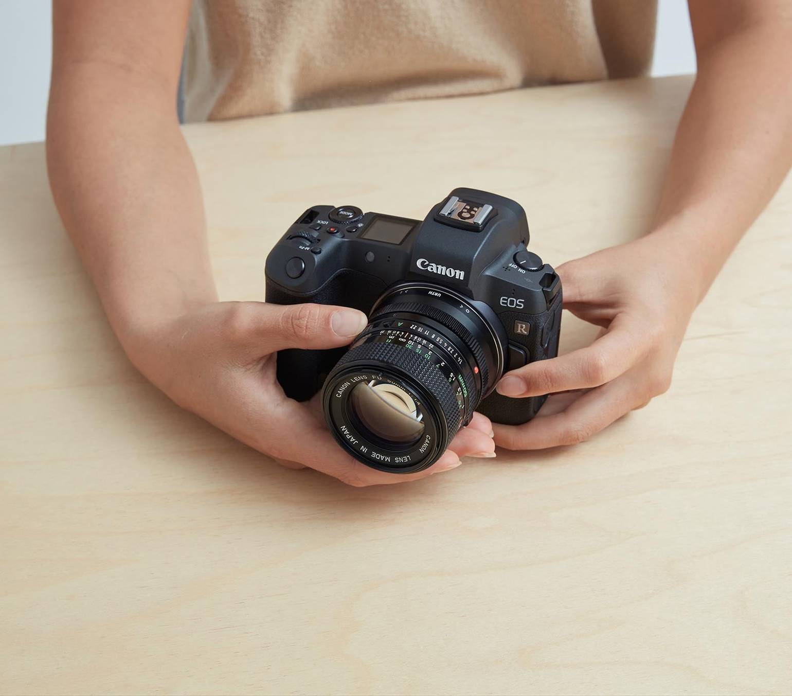 Canon FD Lens to Canon RF Camera Adapter