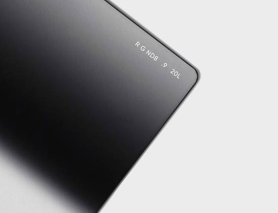 Reverse Graduated ND8 100mm Square Filter Plus