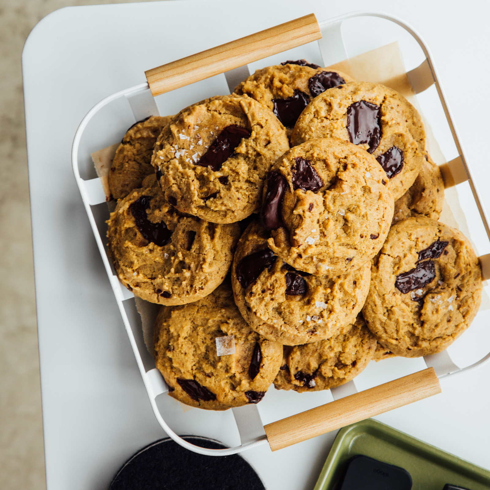 Aerial view of Vegan chocolate chunk cookies in the Yamazaki Home Fruit basket. 