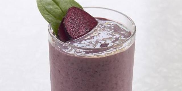 Wild Blueberry and Beet Brain Booster Power Smoothie