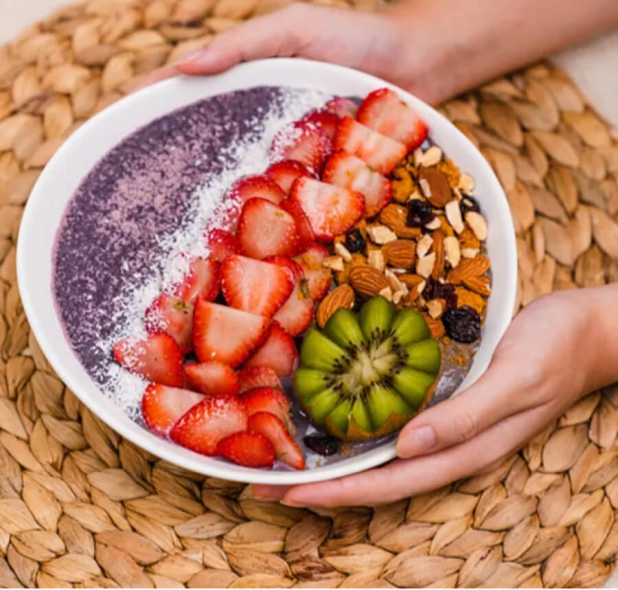 DIY Acai Bowl 1.jpg