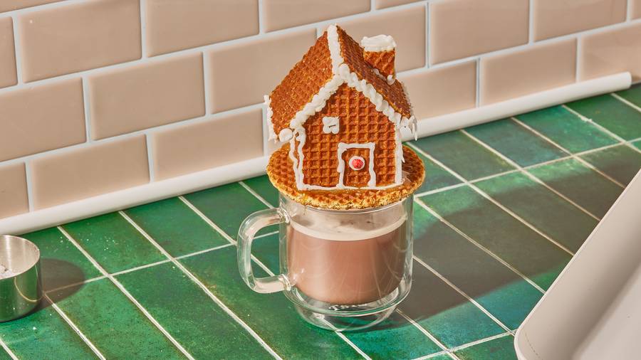How to Build a Stroopwafel Gingerbread House