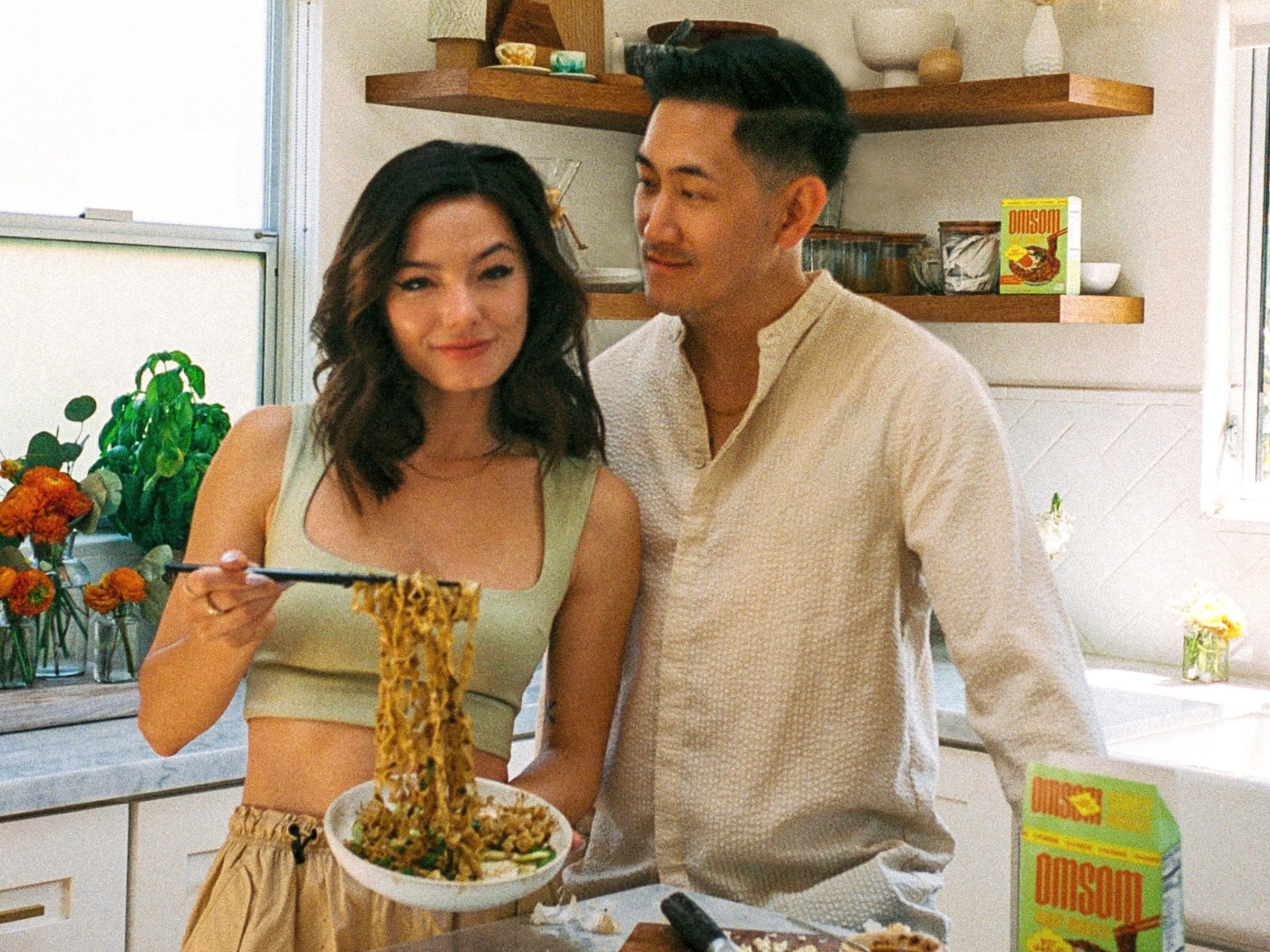 Meet the Tastemakers: Ewa + Jeromy Ko of Nom Life – Omsom