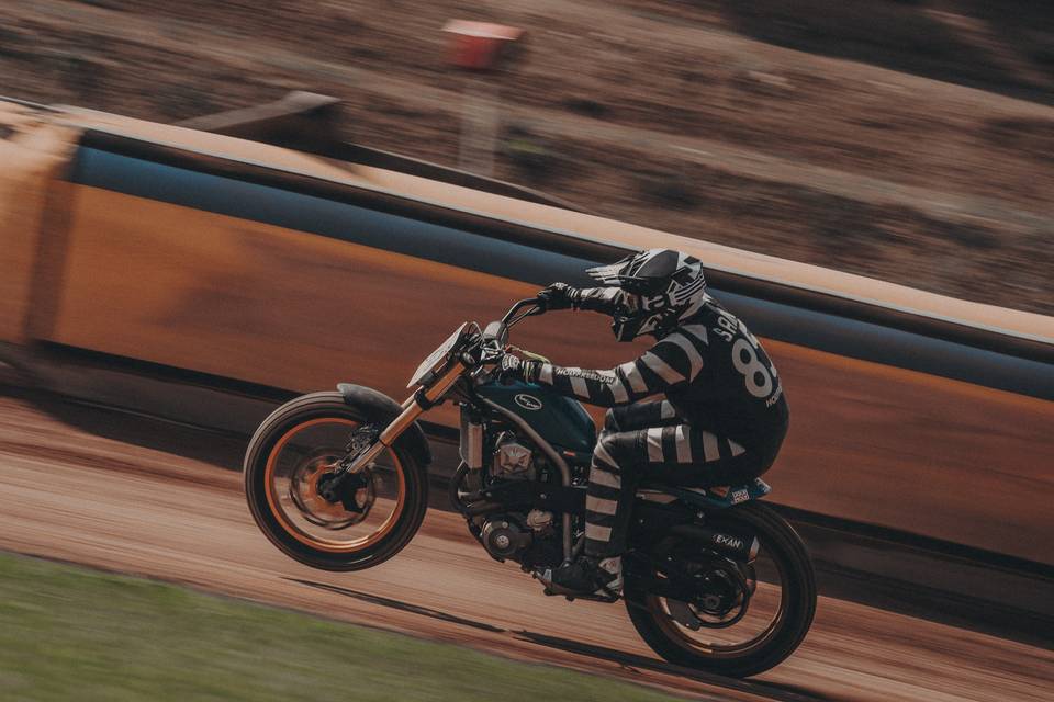 DUST & FUN #2 – Deus Ex Machina Europe