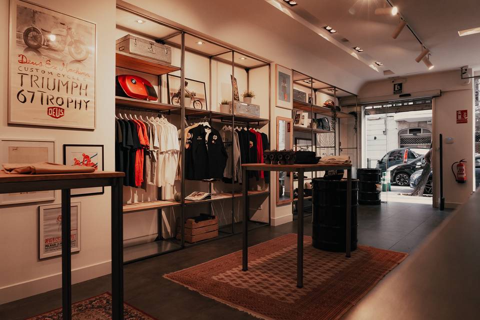 Store - Deus Valencia – Deus Ex Machina USA