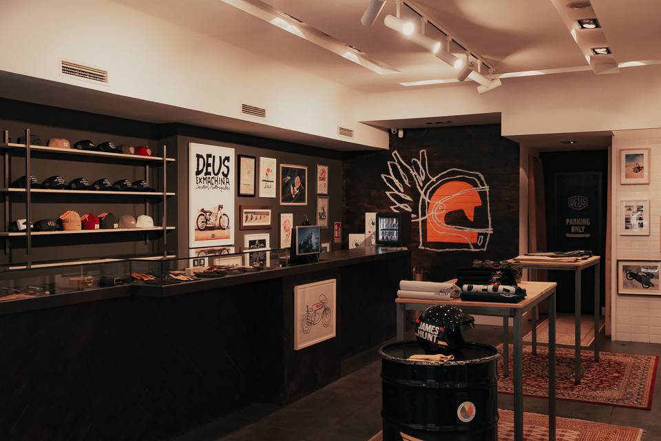 Store - Deus Valencia – Deus Ex Machina Australia