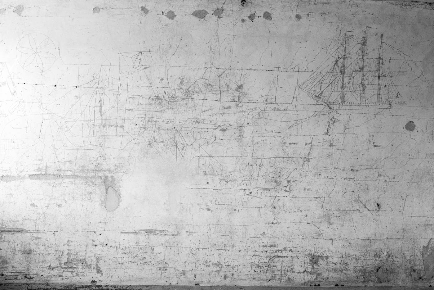 Drawing of old ship hanging on wall