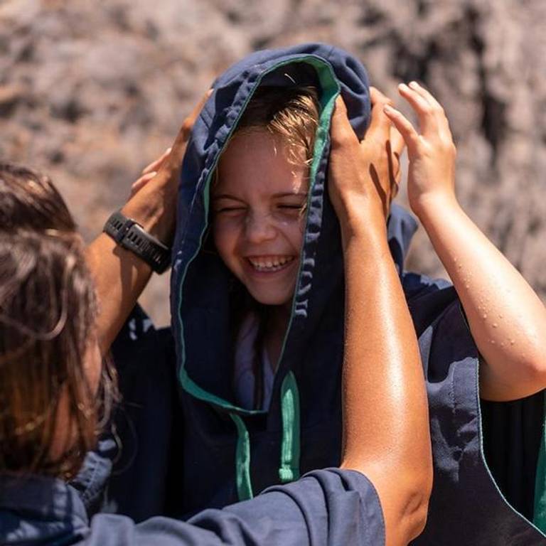 Red Equipment SUP Life Towelling Change Robe Vs Microfibre Changing