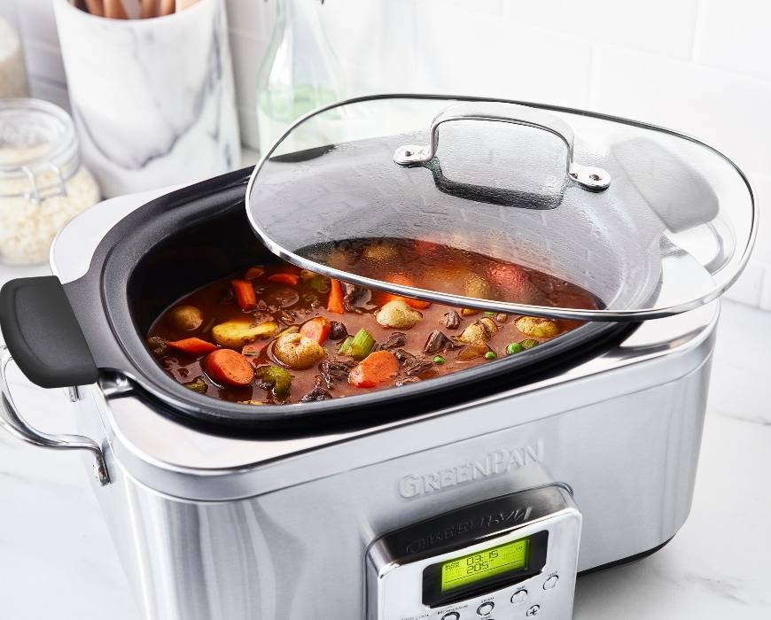 https://cld.accentuate.io/558264909992/1681834237676/GP_SlowCooker_Stainless_US_01-(1)-(1).jpg?v=1681834237676&options=w_870,h_700