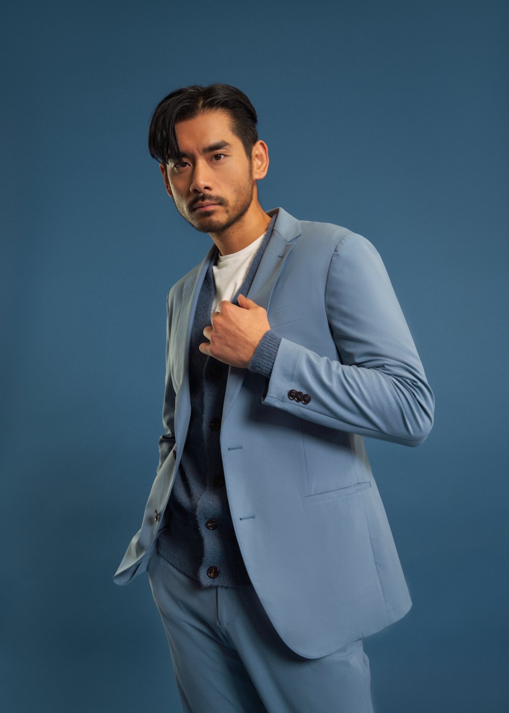 https://senestudio.com/products/soho-flextech-suit?variant=41921072857285;Soho FlexTech Suit,