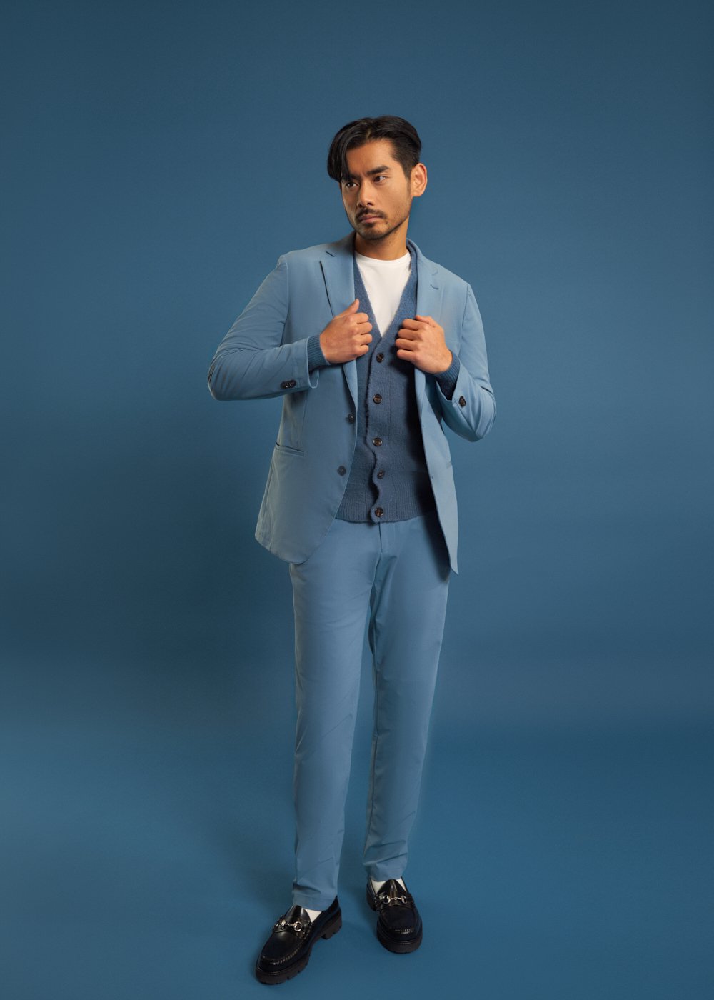 https://senestudio.com/products/soho-flextech-suit?variant=41921072857285;Soho FlexTech Suit,