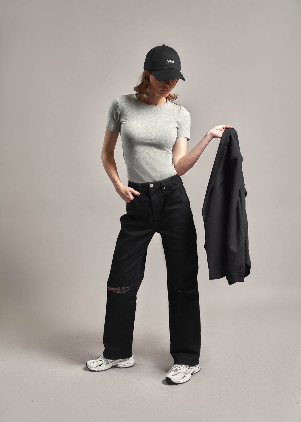 https://senestudio.com/products/cumulus-tshirt-women?variant=41909646065861;Cumulus T-Shirt in Heather Gray ,https://senestudio.com/products/womens-air-straight-jeans?variant=41486082474181;Air Straight Jeans in Jet Black Ripped,https://senestudio.com/products/melrose-flextech-blazer?variant=29932322750536;Melrose FlexTech Blazer in Black