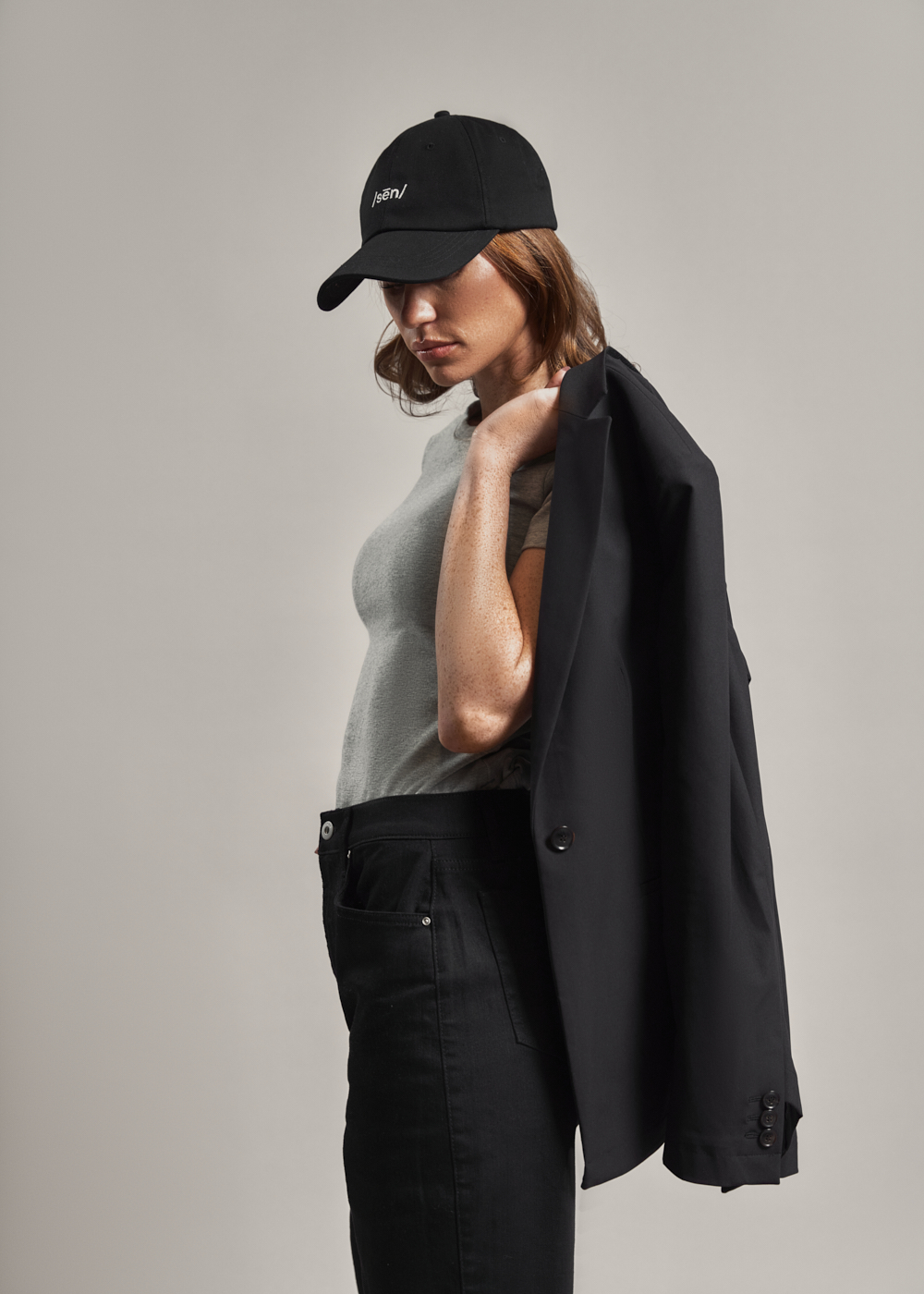 https://senestudio.com/products/cumulus-tshirt-women?variant=41909646065861;Cumulus T-Shirt in Heather Gray ,https://senestudio.com/products/womens-air-straight-jeans?variant=41486082474181;Air Straight Jeans in Jet Black Ripped,https://senestudio.com/products/melrose-flextech-blazer?variant=29932322750536;Melrose FlexTech Blazer in Black