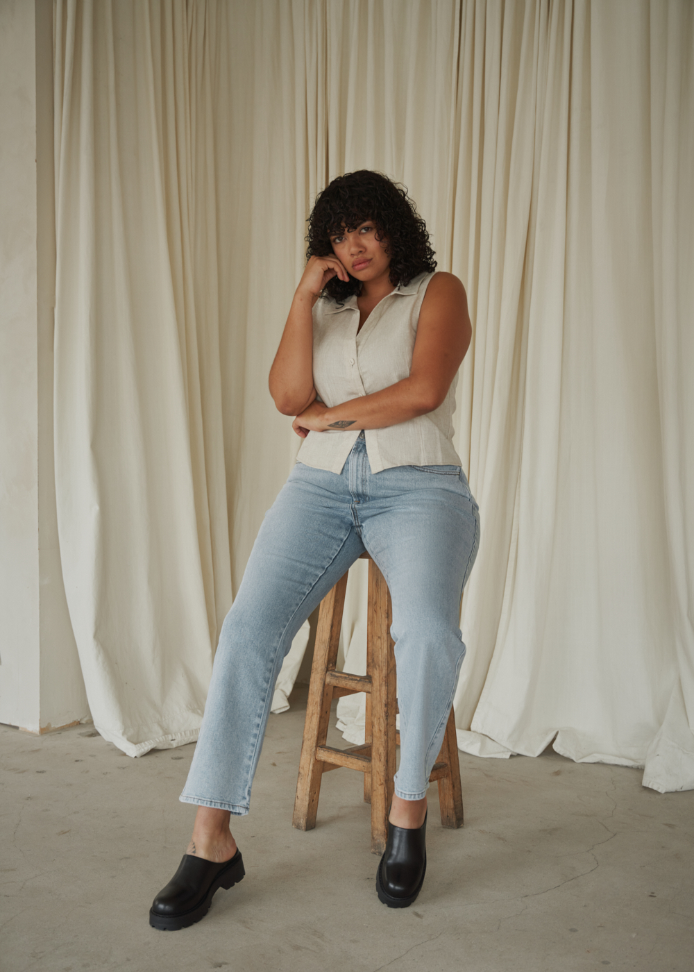 https://senestudio.com/collections/sizeless-bootcut-jeans/products/womens-true-bootcut-jeans?variant=41693306060997;True Bootcut Jeans in Vintage Gin