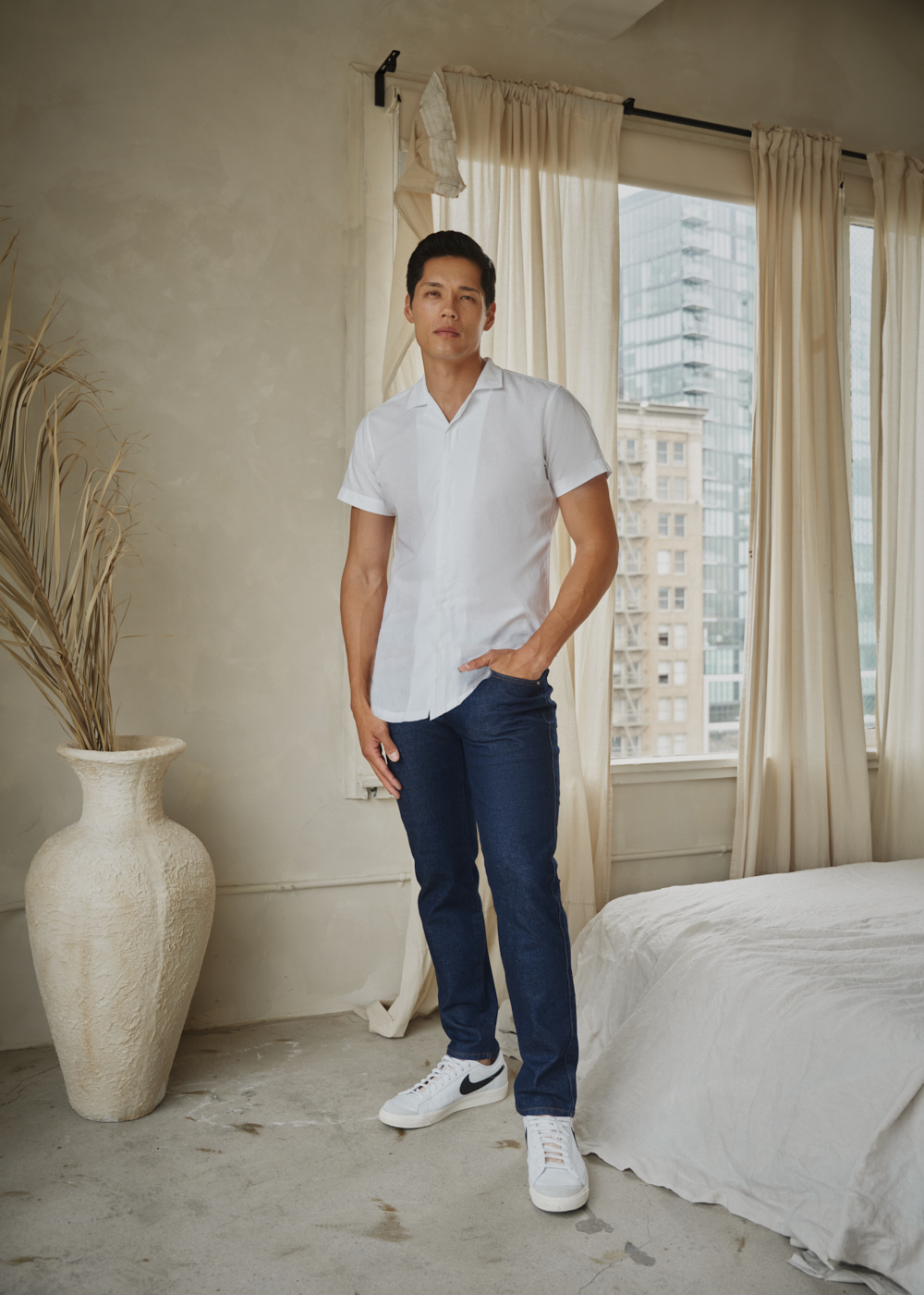 https://senestudio.com/products/mens-true-jeans?variant=42025670869189;True Jeans in Deep Indigo,https://senestudio.com/products/linen-cotton-camp-shirt?variant=42168392941765;Linen Cotton Camp Shirt in White