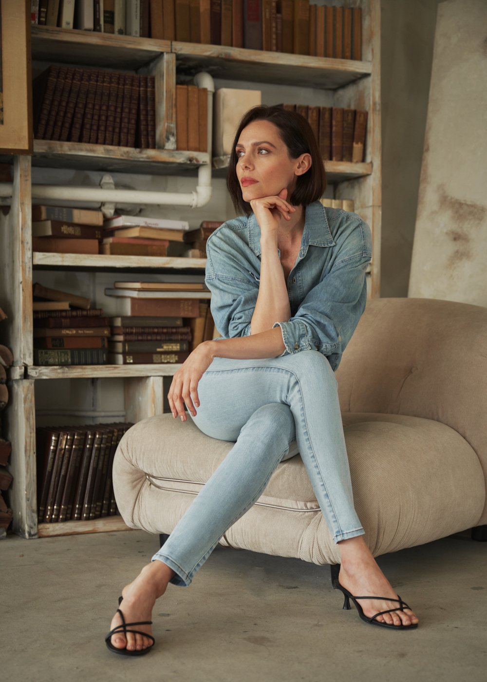 https://senestudio.com/products/womens-air-skinny-jeans?variant=40300458836165;Air Skinny Jeans in Venice Blue
