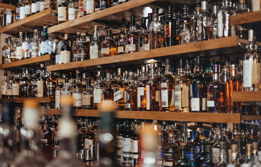 Your Guide To Understanding American Whiskey