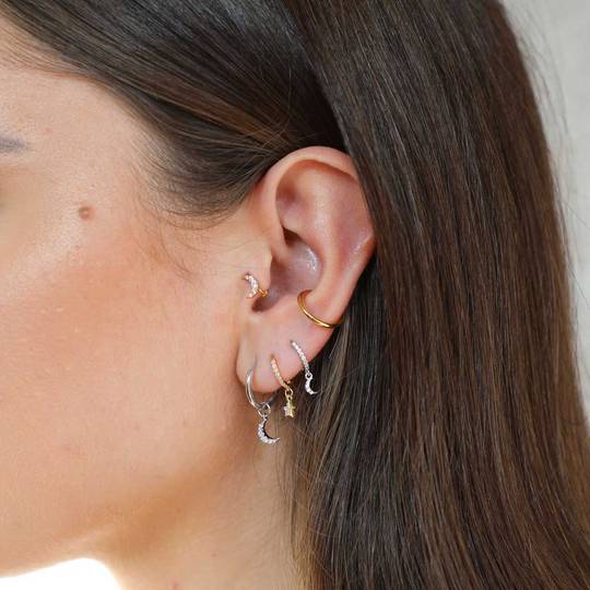 The Ear Piercing Bible Astrid & Miyu EU