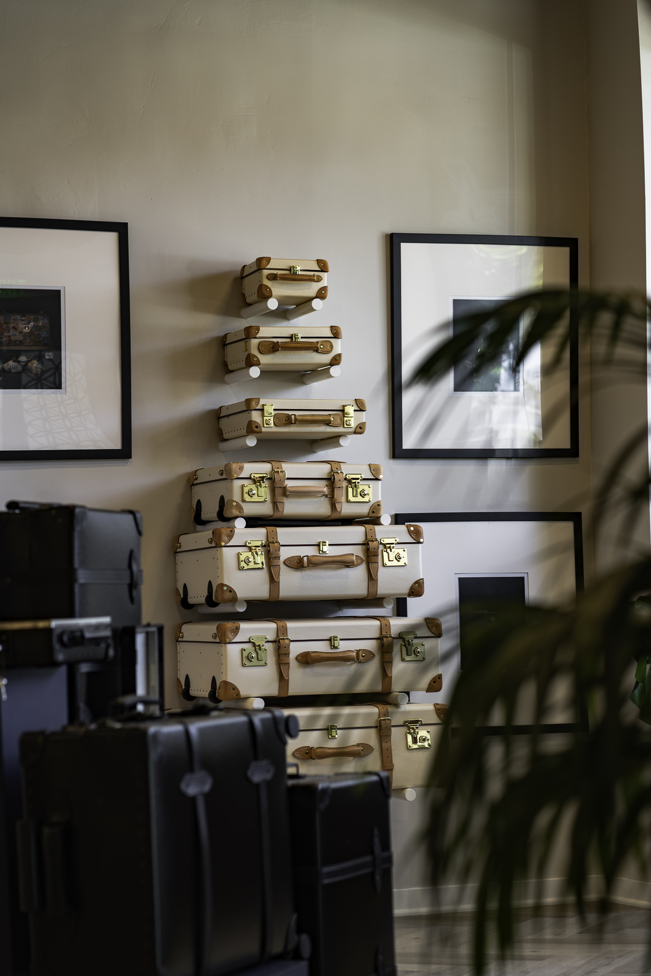 Globe-Trotters-LA-Flagship---Melrose-Place76