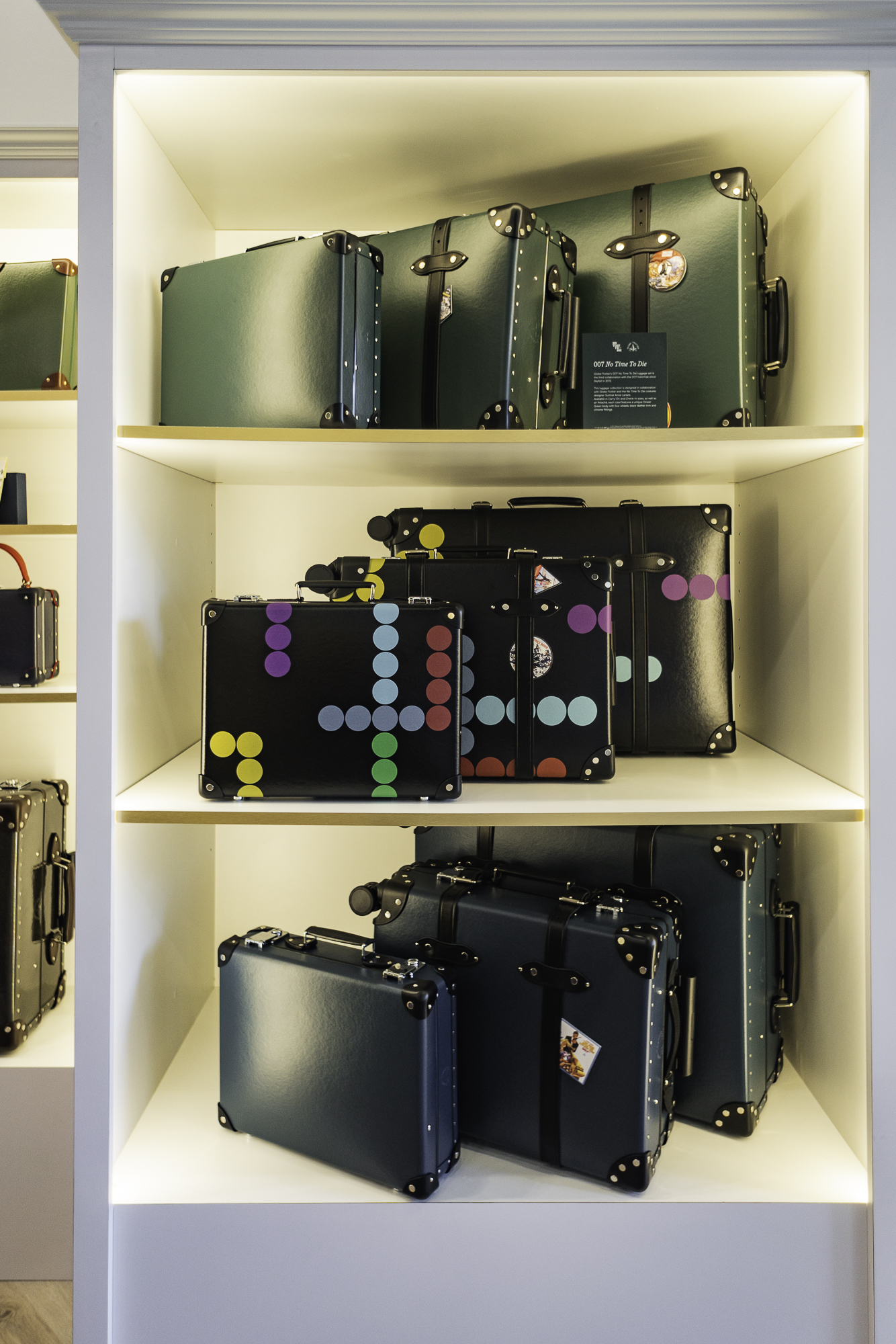 Globe-Trotters-LA-Flagship---Melrose-Place55