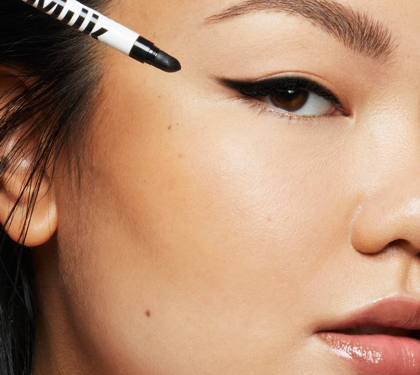How to Do Winged Eyeliner: Tips for All Eye Shapes