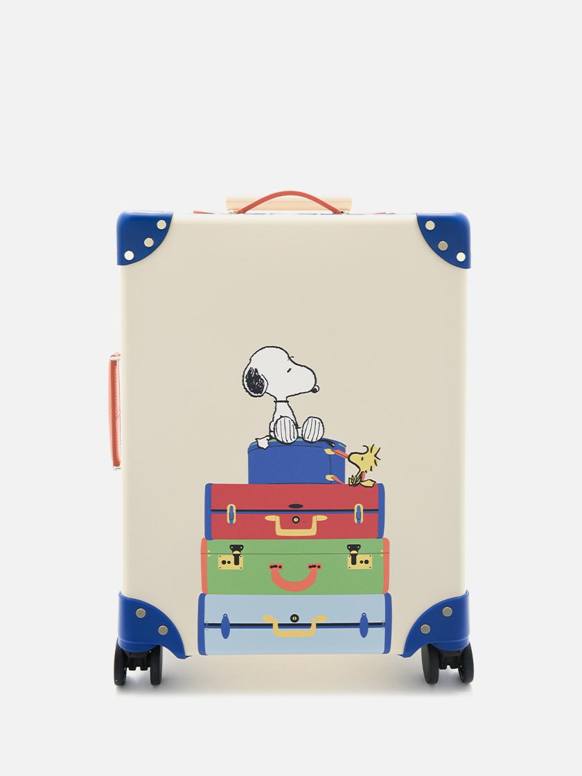 Globe-Trotter-PEANUTS-Snoopy-Collaboration-Carry-On-Suitcase-Journal-Blog-008-840x1120