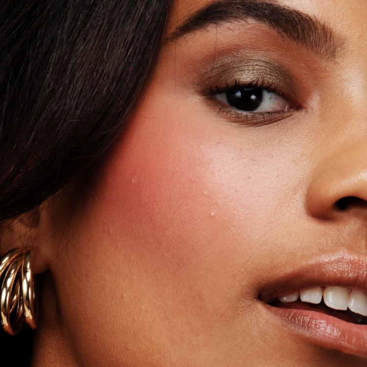 How to Wear Red Blush Expert Tips Tricks Milk Paper