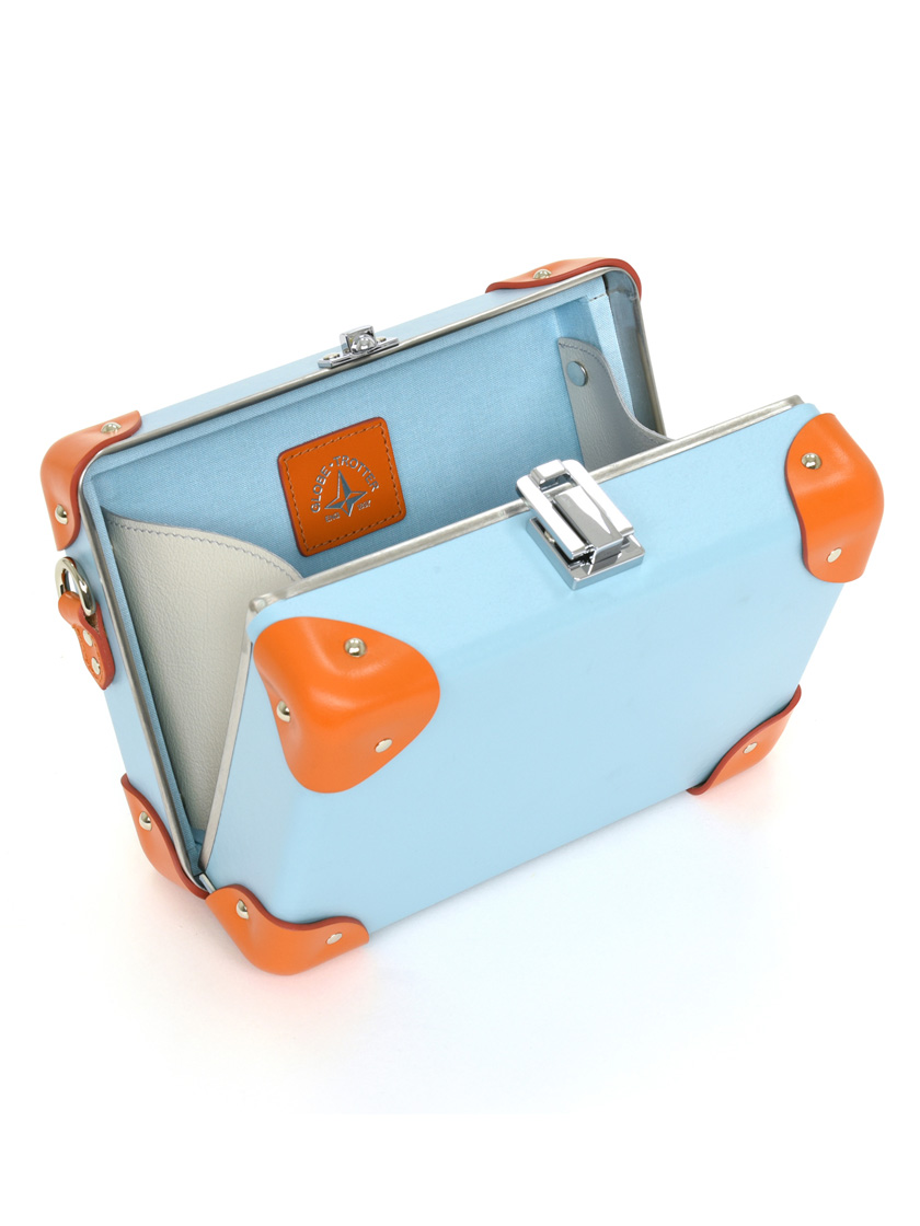Pastel-Blue_Pumpkin_Mini-Case_ANGLED-OPEN_840