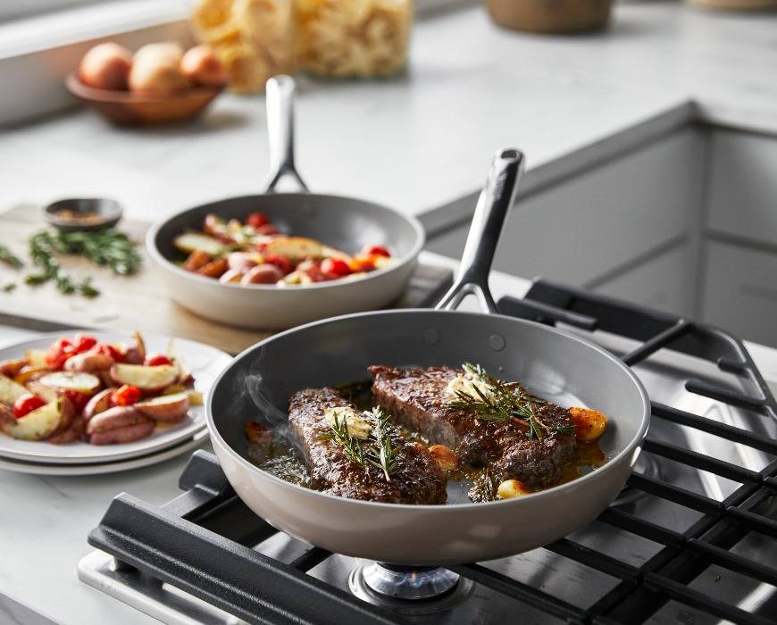 Skillet Steak and Potatoes  © GreenPan Official Store