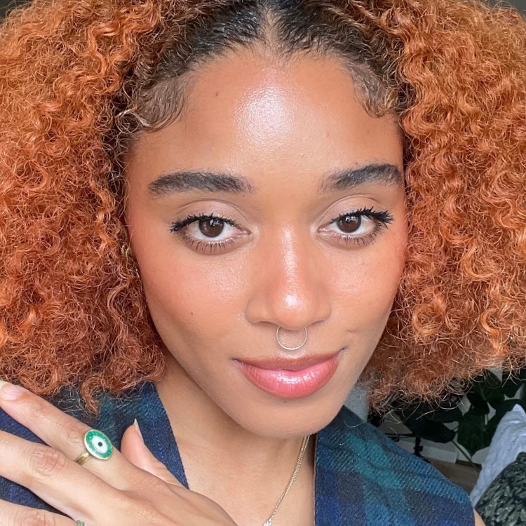 I'm a Makeup Artist & Here's How I Do My Everyday Makeup Look In Less Than  5 Minutes