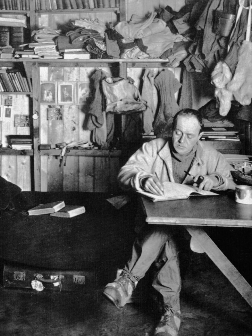 Journal-Merchant-Navy-840x1120-(1)