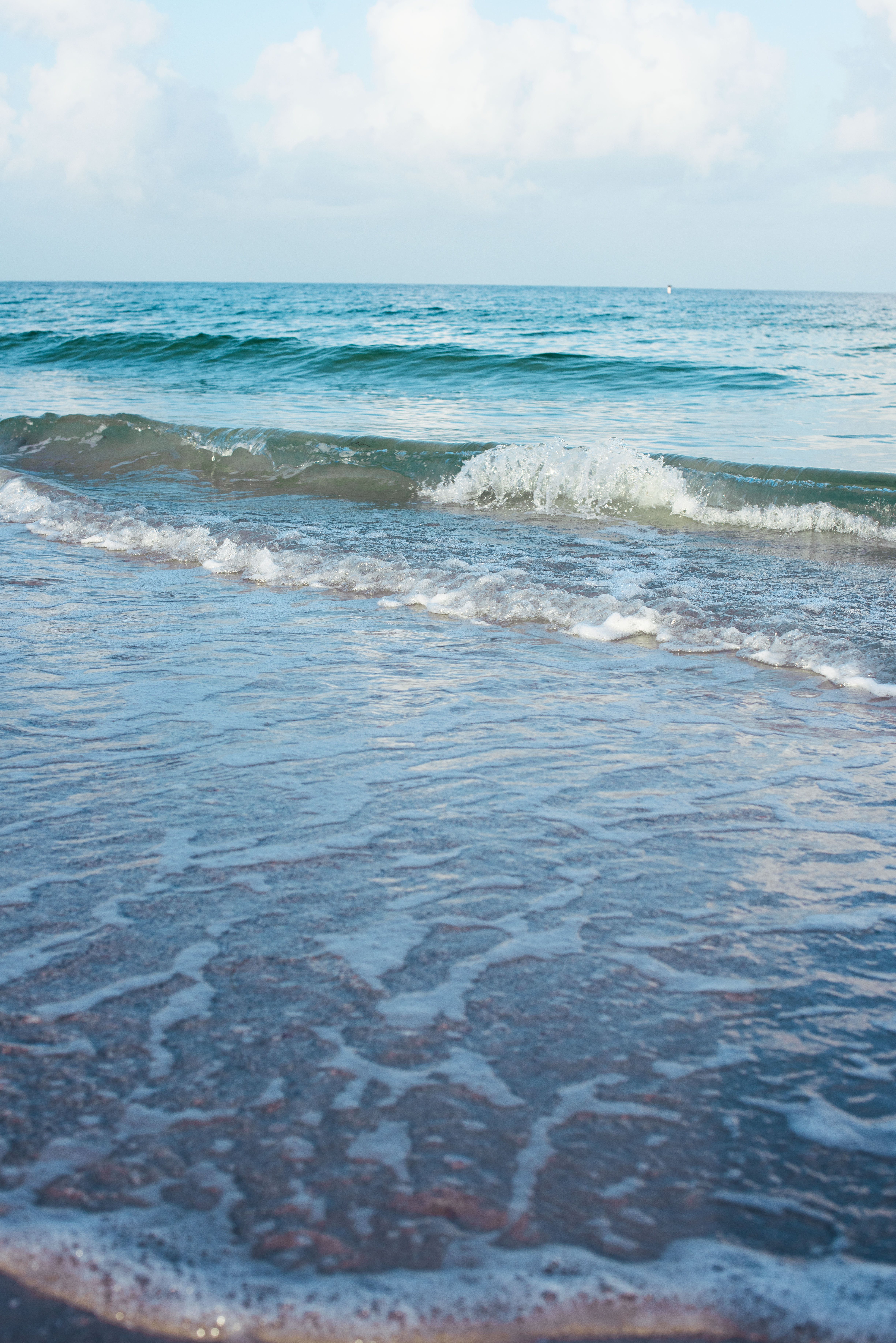 Beach Bag Essentials for Spring Break