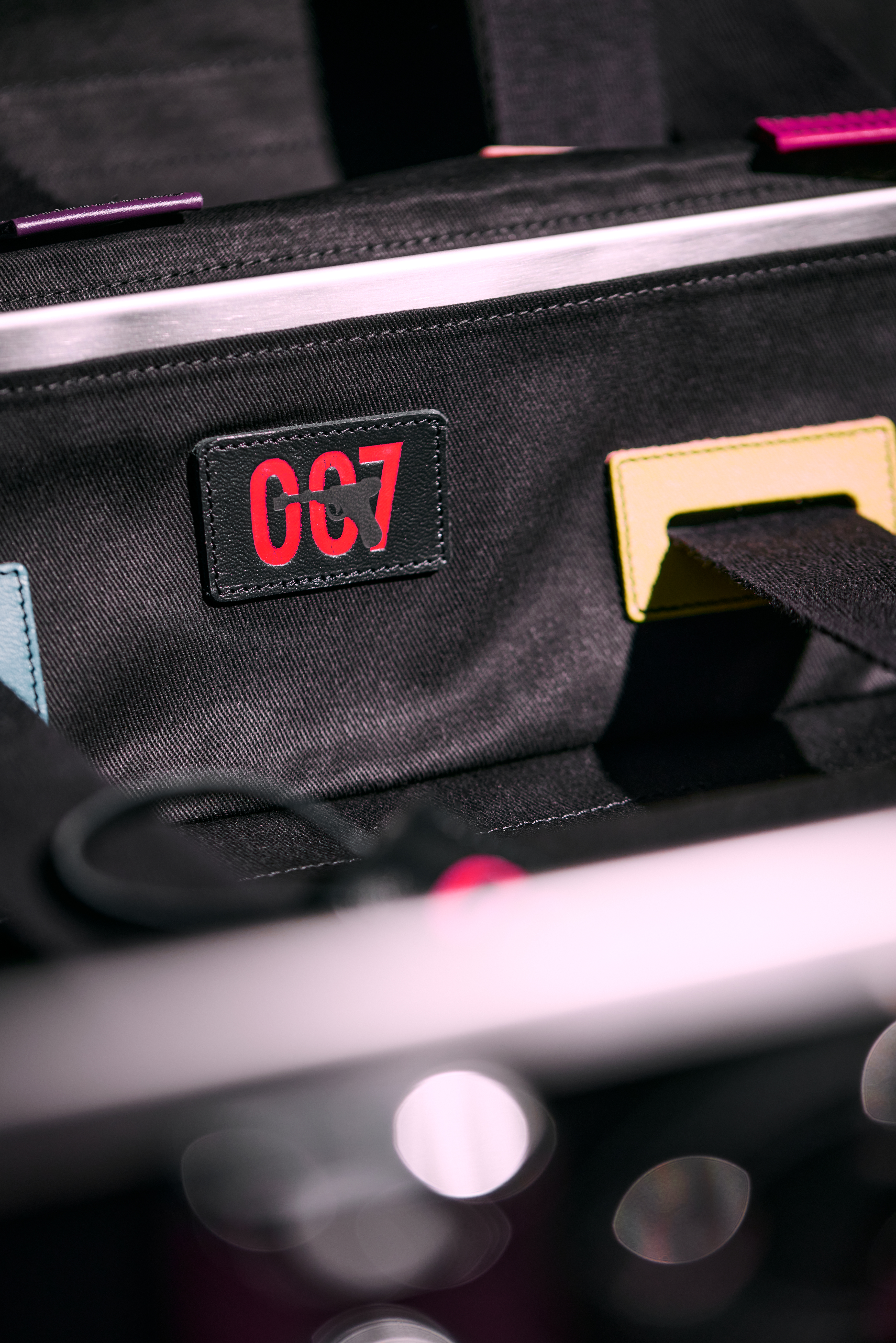 Globetrotter_Dr_No_SHOT-8_014