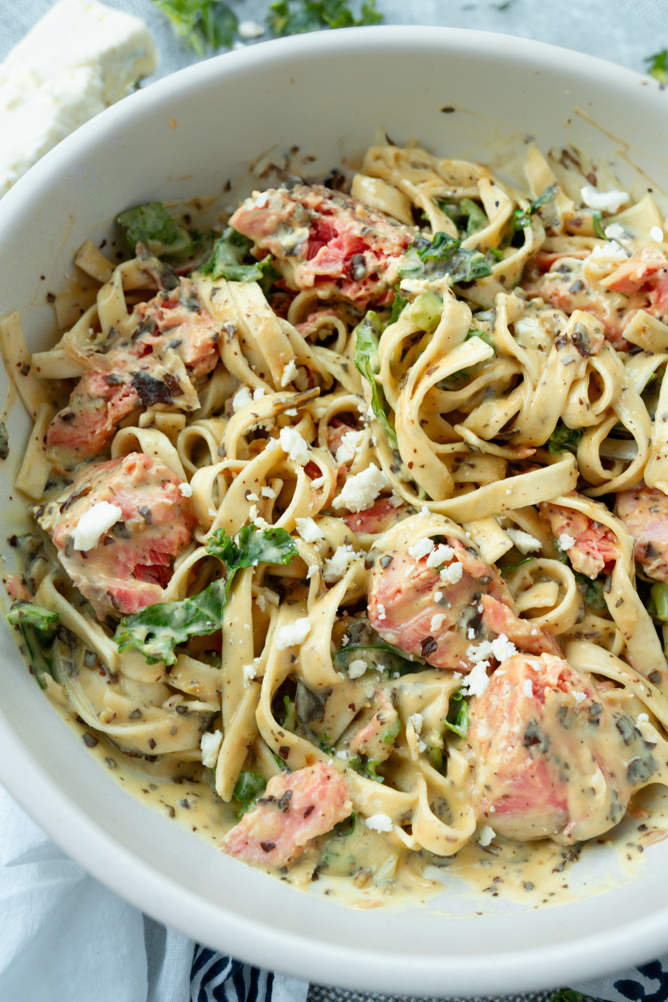 Salmon & kale linguini made with Sonoma Gourmet's kale pesto white cheddar sauce