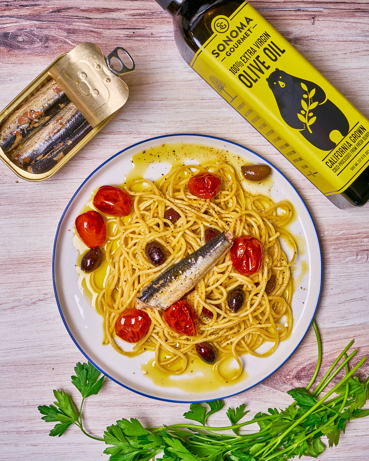 Mediterranean spaghetti made with Sonoma Gourmet's proof 100 california extra virgin olive oil