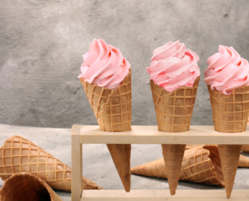 フレーバーズ 209 Ghost Soft ice Cream蓄光ver Soft Serve Strawberry Ice Cream | GreenPan