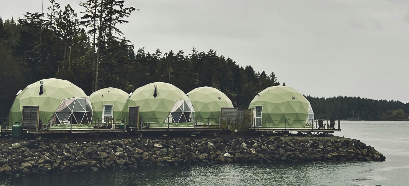 Exploring Alternatives to Glamping Domes // Pods, Treehouses