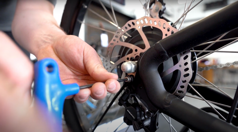 How To Remove And Reinstall The Rear Wheel On Your E Bike Magnum