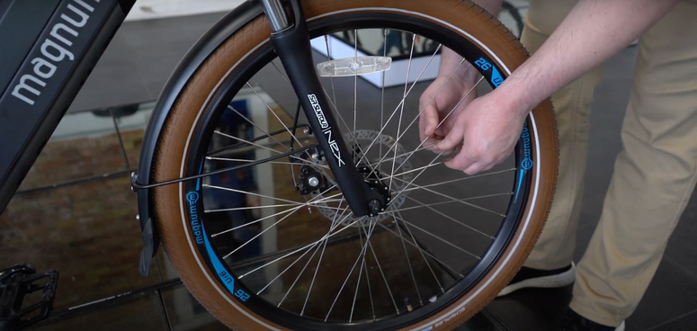 Science of Cycling: Bicycle Spokes