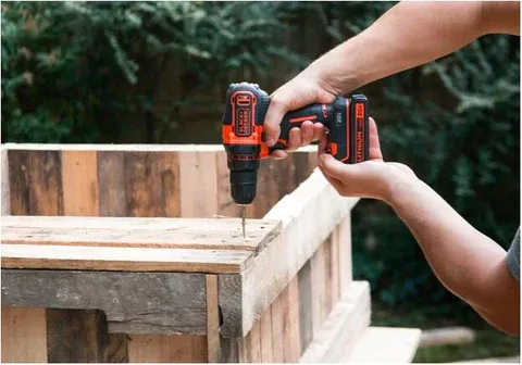 Step 5. Direction’s DIY pallet raised garden bed