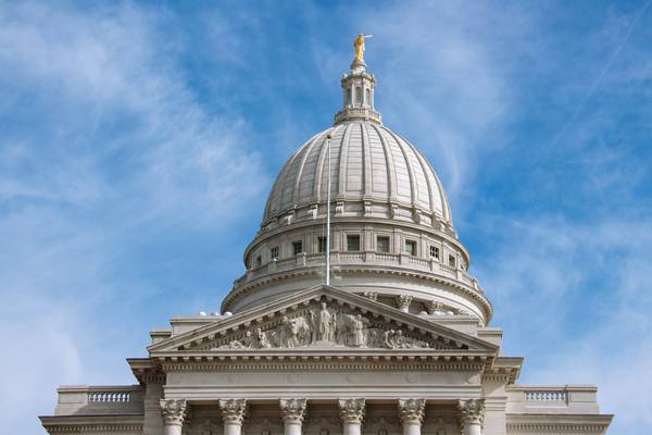 The State of Wisconsin doesn’t require a license or registration for e-bikes in Wisconsin.  Wisconsin Capitol Building in Madison, WI. Image Source: Unsplash