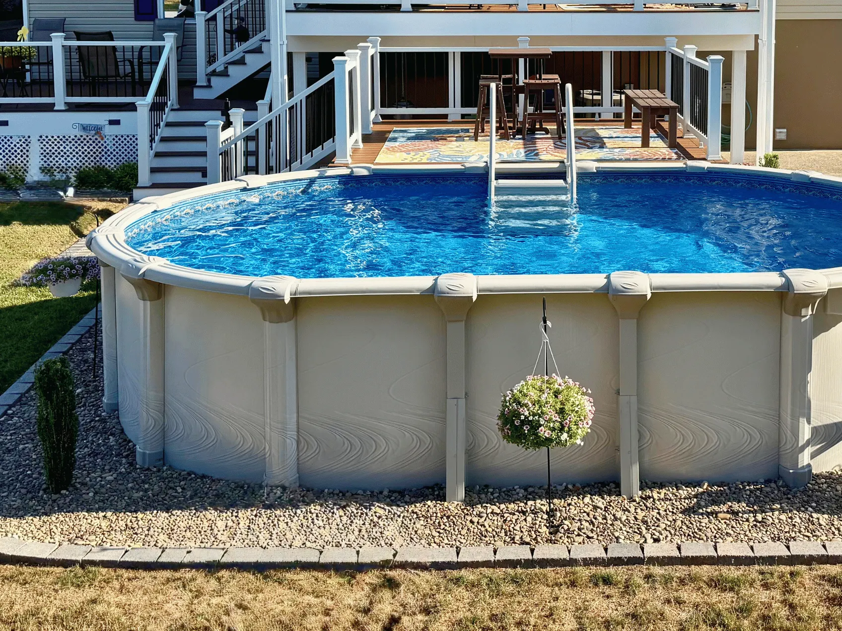 Mystri Gold Liner in a Quest Oval Pool