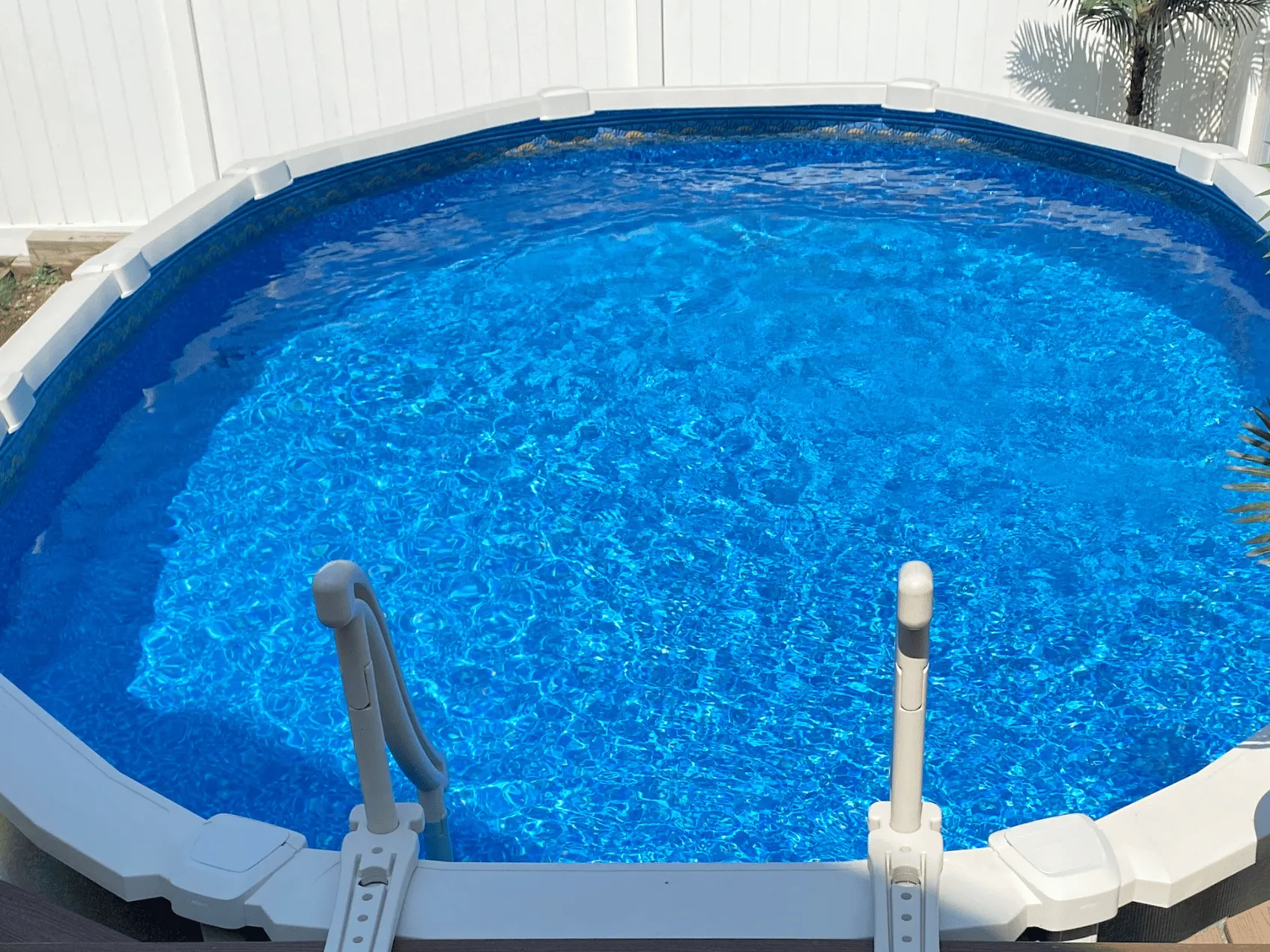 Mystri Gold Liner in a Saltwater 8000 Oval Pool