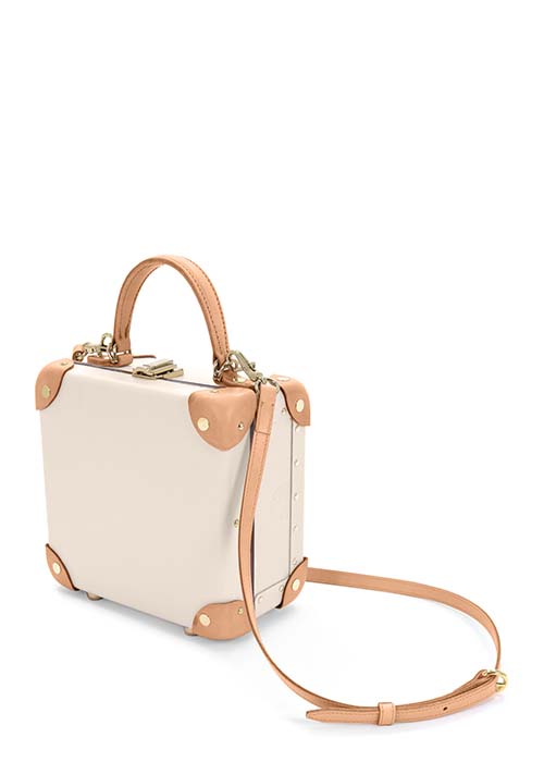 safari_london_square_globe_trotter_Packshots