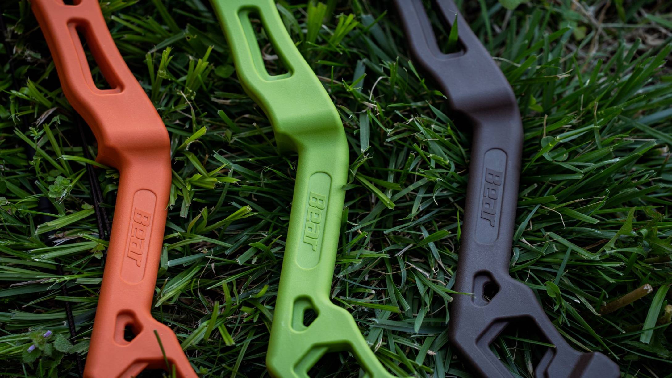 Close up of the Bear Archery Apprentice youth bow risers.