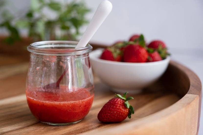 Erdbeeren und Erdbeerpüree