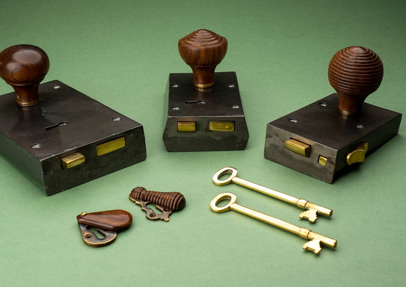 How to Fit a Rim Lock | Step-by-Step Guide, FAQs, Video Explainer