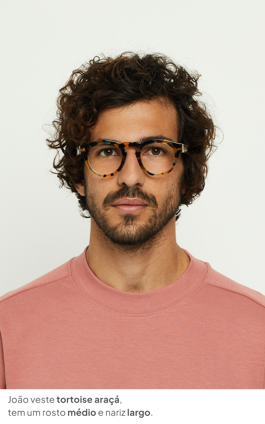 Rosto utilizando óculos do produto Zila - Óculos de Grau
