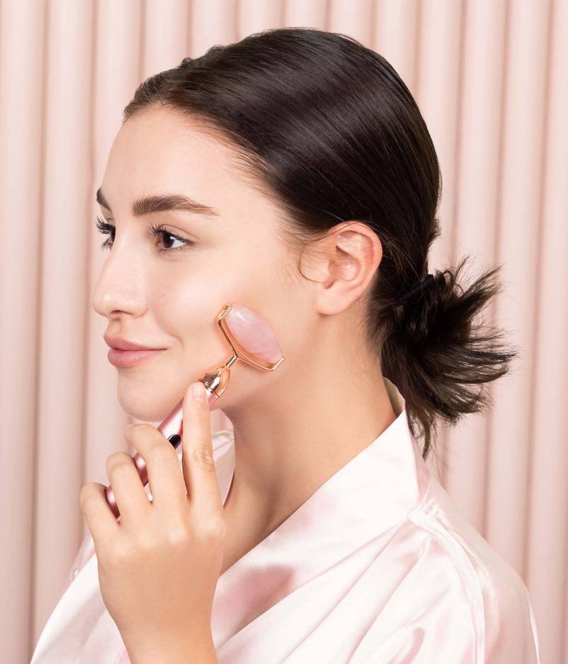 Riya - Ultrasonic Rose Quartz Roller